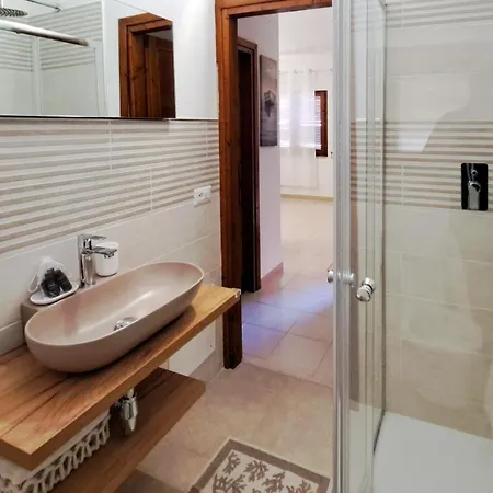 Bilocale Valentina's House Apartament *